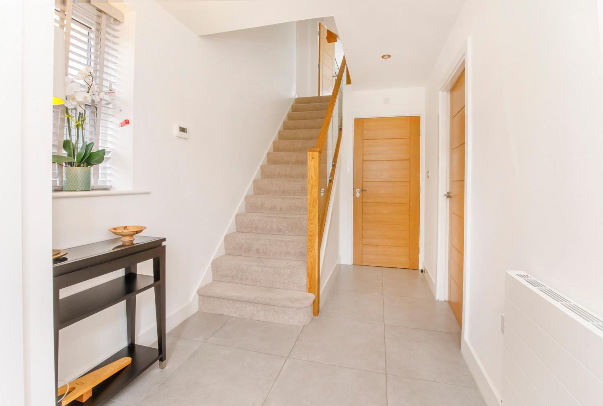 Mount Vale 4 Bedroom Luxury Home & Free Parking ヨーク エクステリア 写真